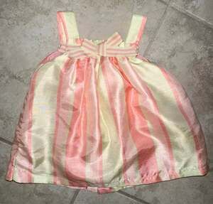 VINTAGE DISNEY CLASSIC POOH DRESS
